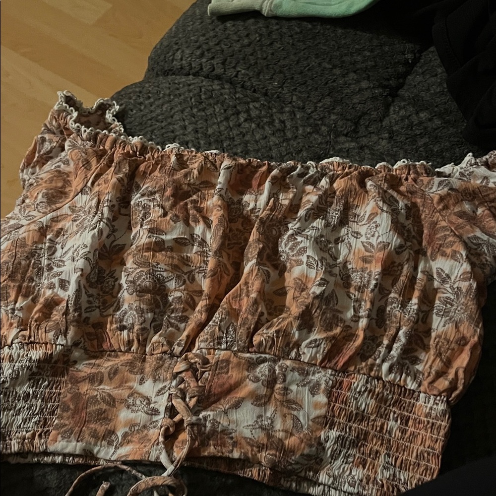 Aeropostale Floral Smocked Crop Top - Cream and Brown